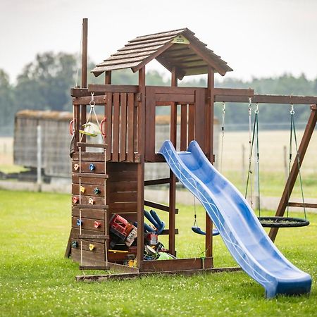 Apartman Dvorce Stráž nad Nežárkou Zewnętrze zdjęcie