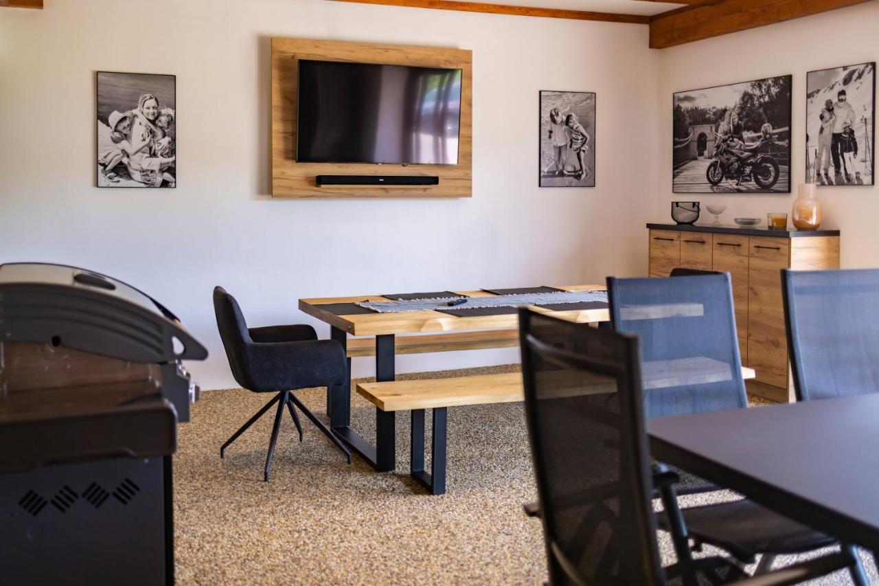 Apartman Dvorce Stráž nad Nežárkou Zewnętrze zdjęcie