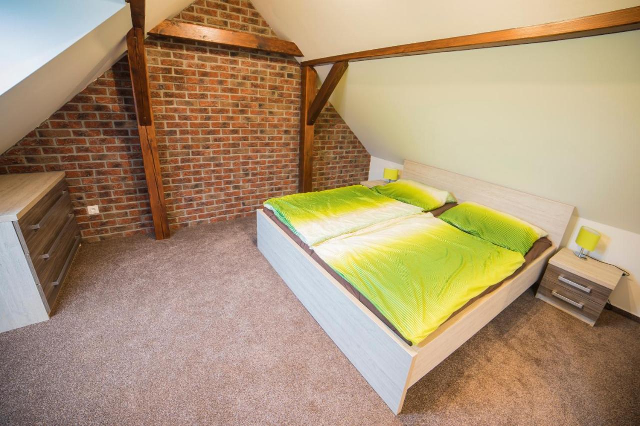 Apartman Dvorce Stráž nad Nežárkou Zewnętrze zdjęcie